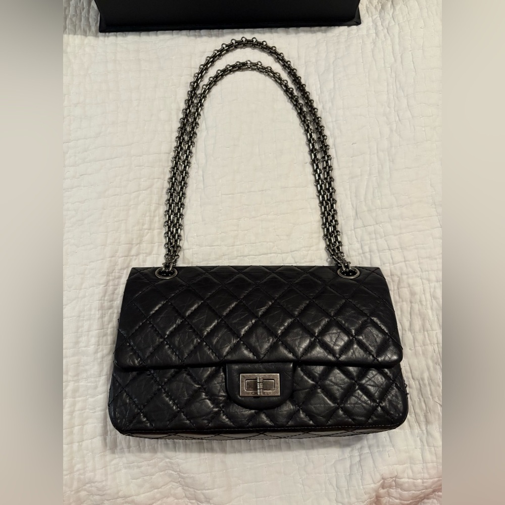 Chanel Reissue 225 Distressed Black RHW - Picture 2 of 14